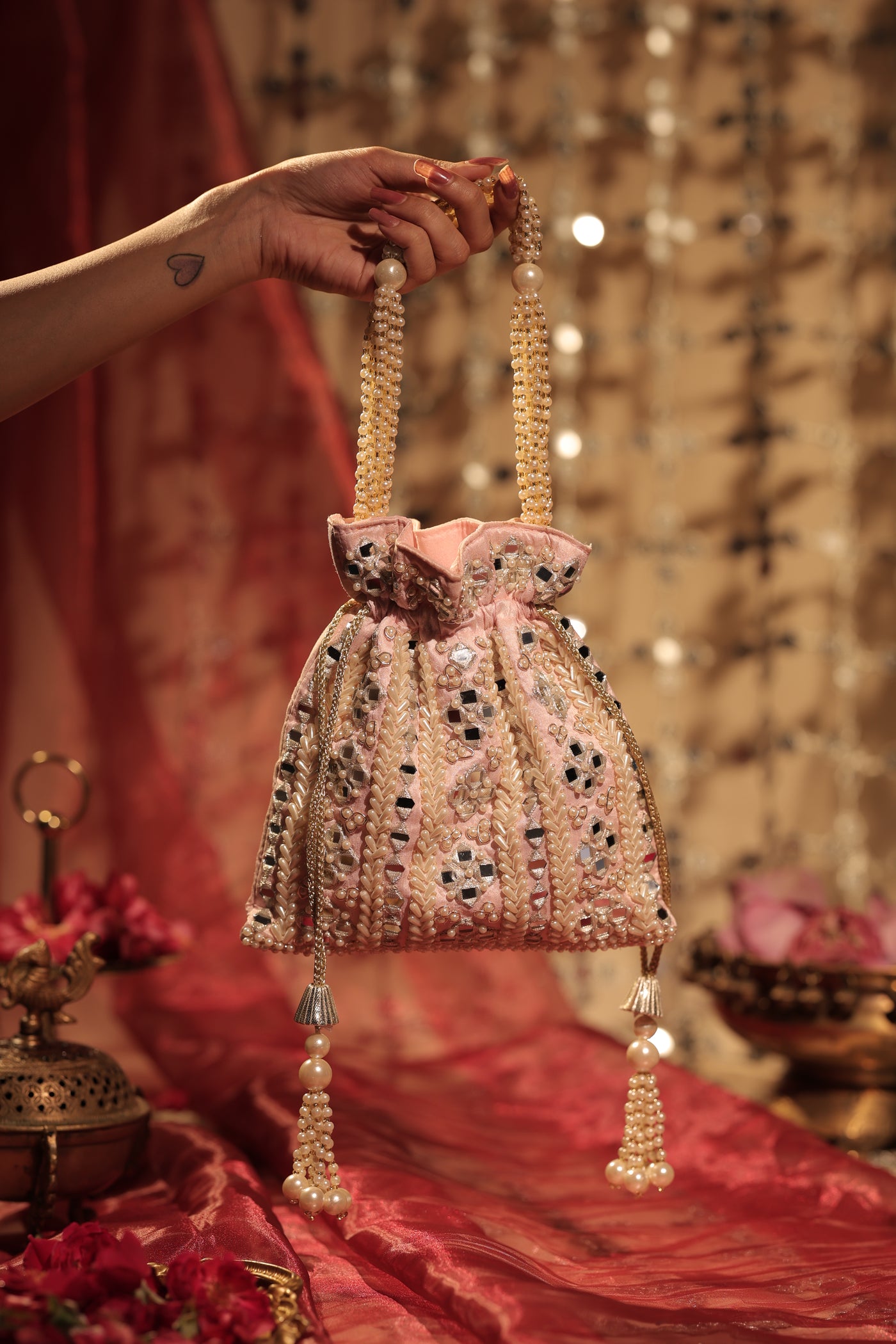 Ainoor Potli