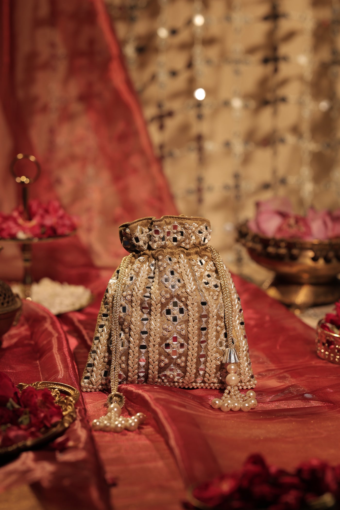 Ainoor Potli