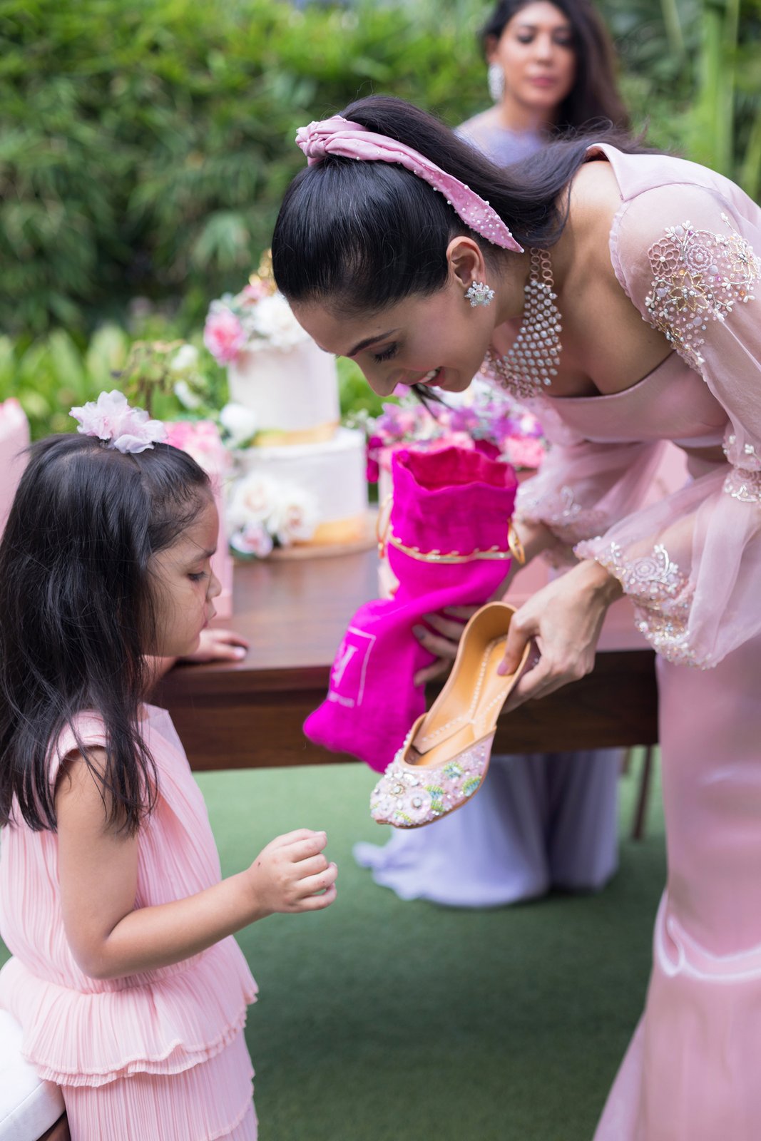 Bridesmaids. – House Of Vian, image size:1067x1600