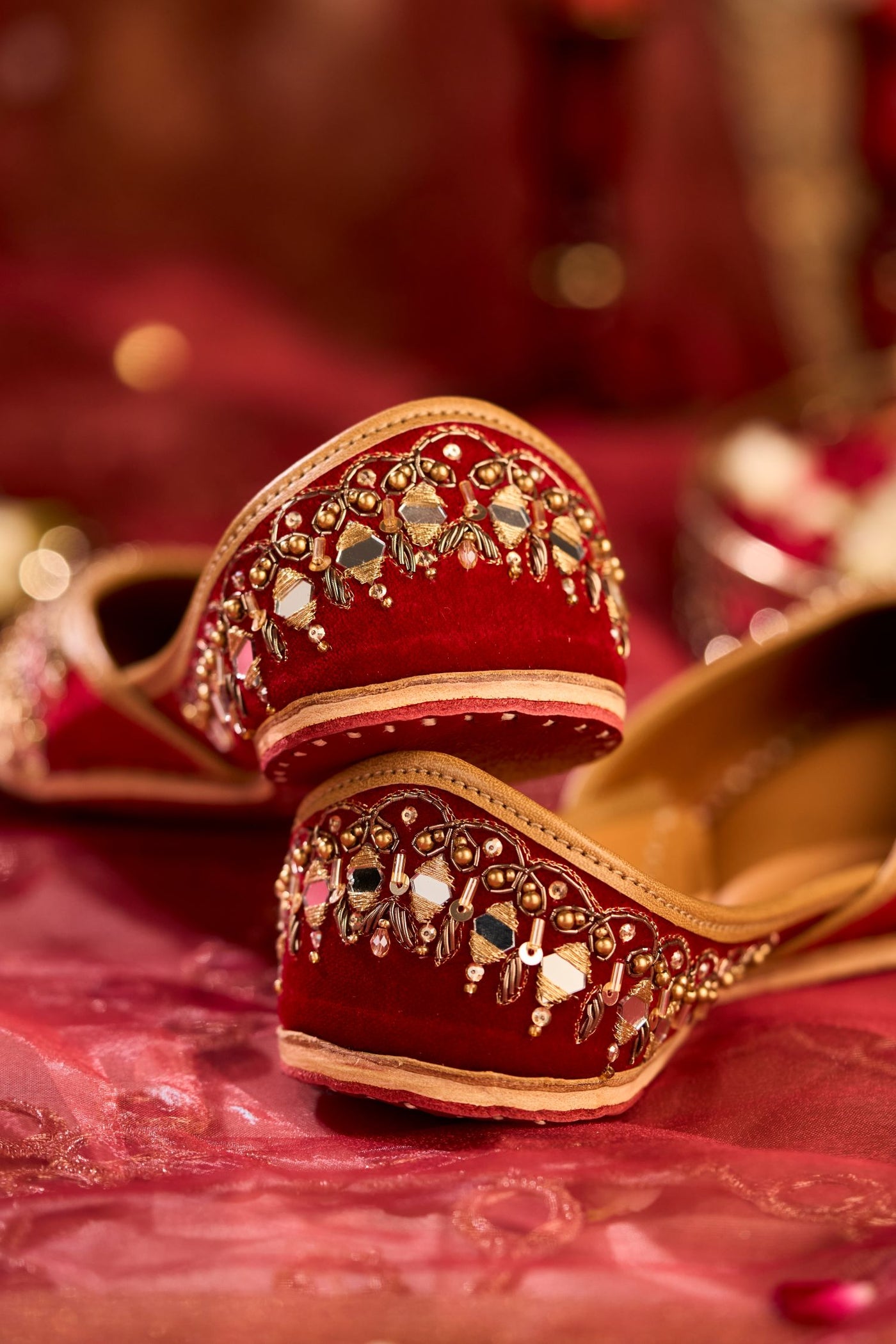 Falak Red Juttis