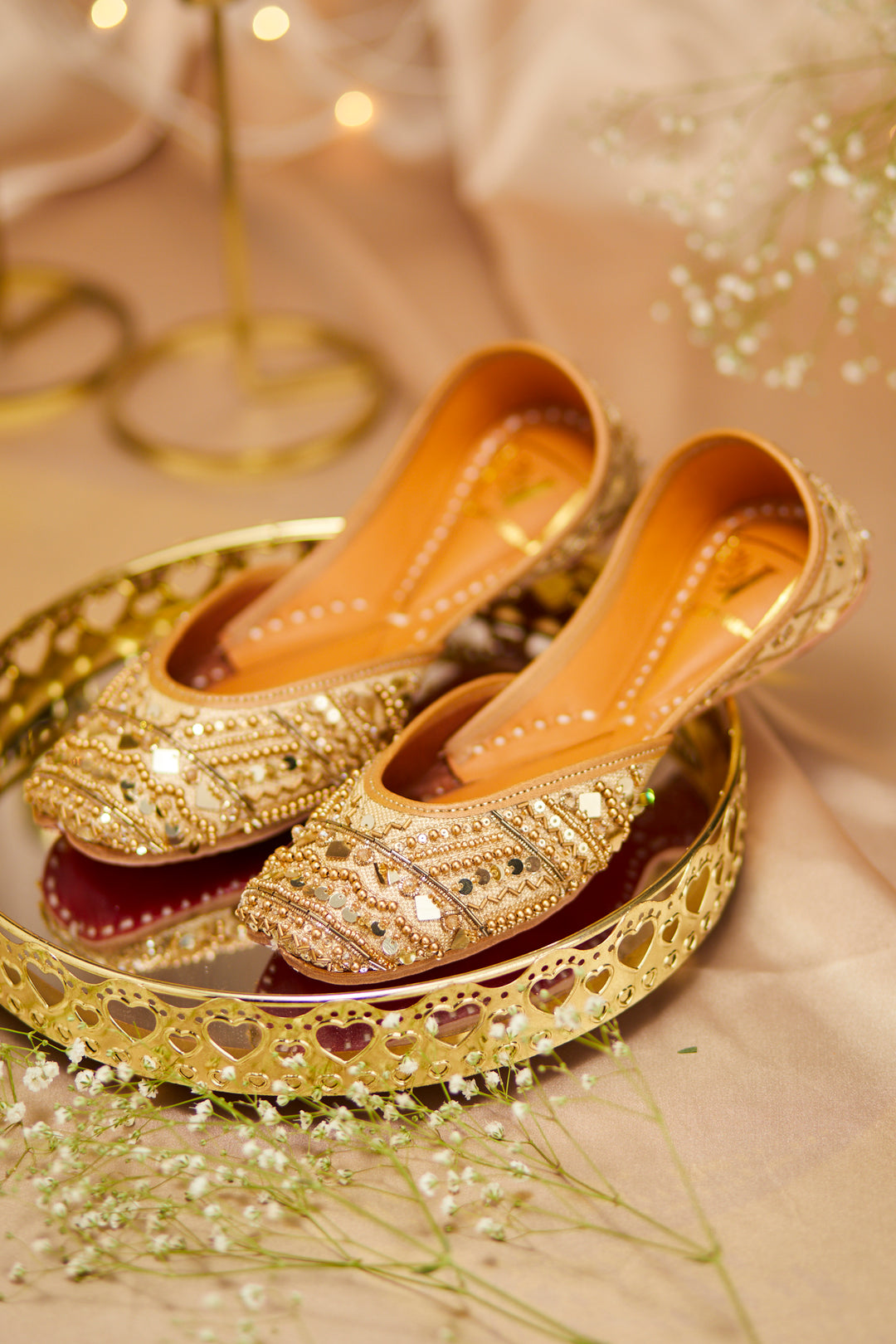 Handmade White Bridal Juttis Punjabi Khussa Wedding Shoes South