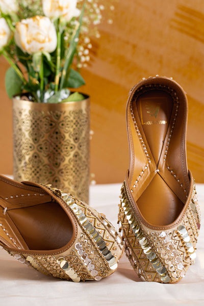 Aziza Juttis & Handbag Combo