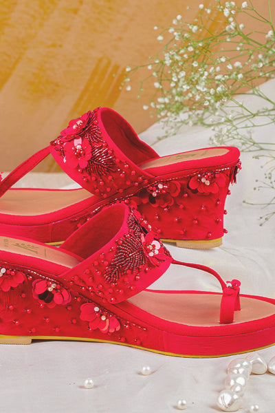 Laila Wedges