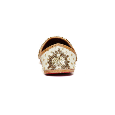 Ivory Blossom Juttis